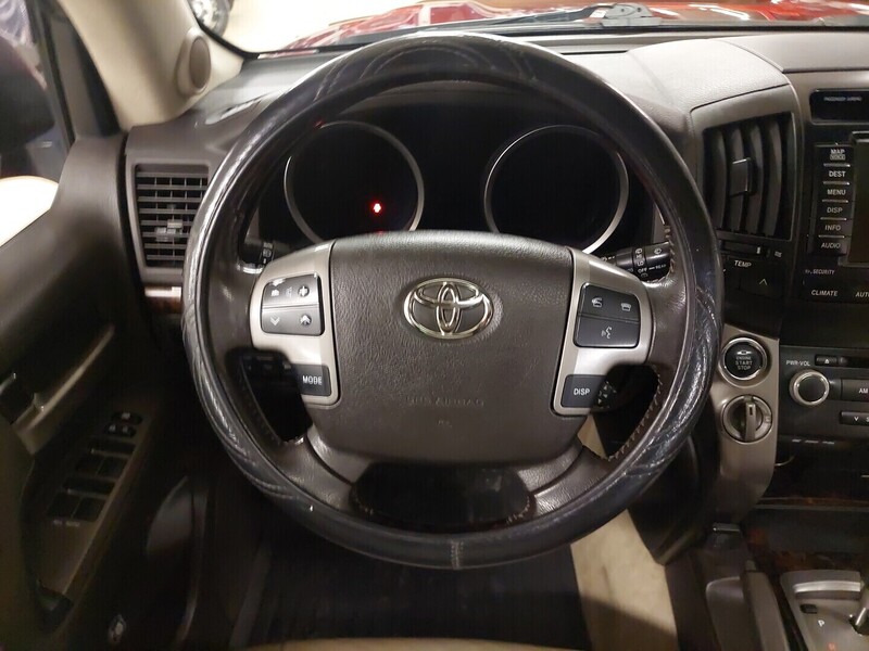 Toyota Land Cruiser vaihtoauto