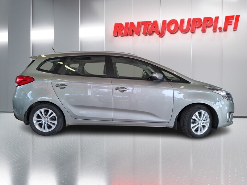 Kia Carens vaihtoauto