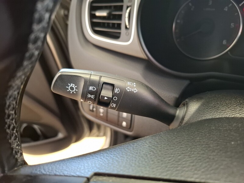 Kia Carens vaihtoauto