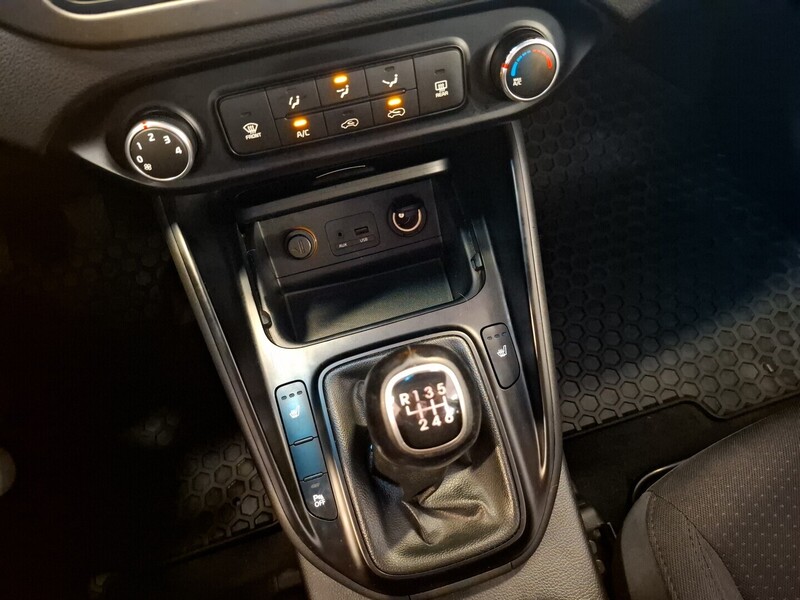 Kia Carens vaihtoauto