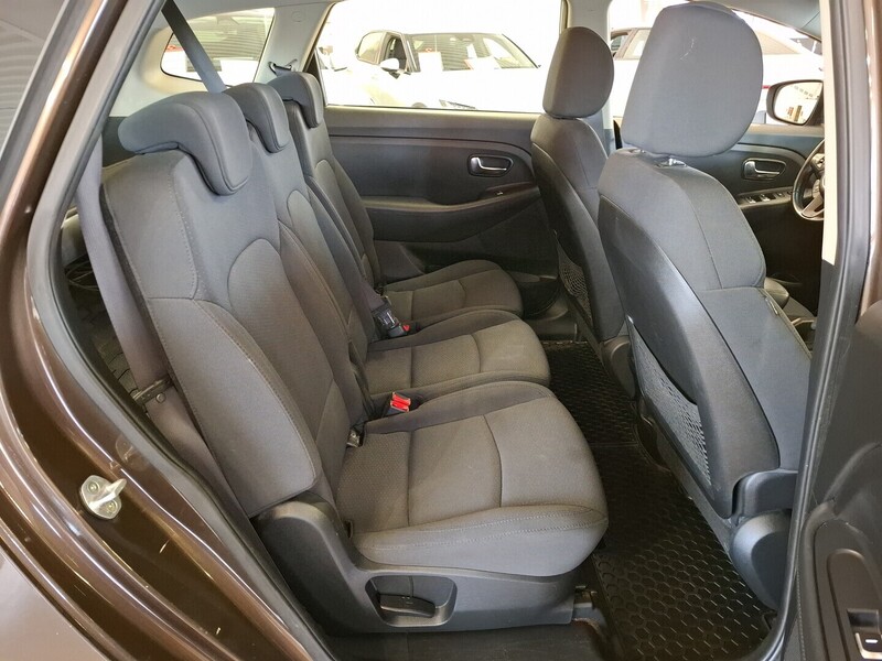 Kia Carens vaihtoauto