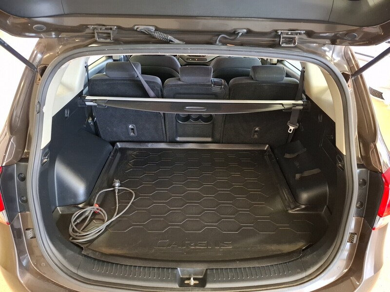 Kia Carens vaihtoauto