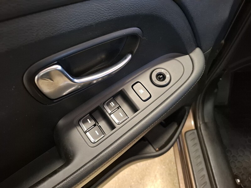 Kia Carens vaihtoauto