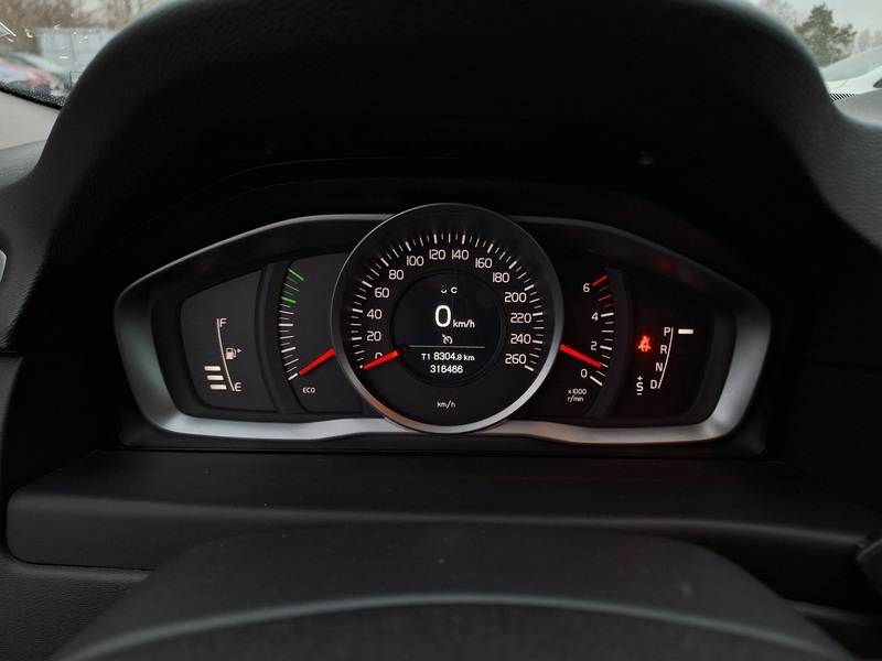 Volvo V70 vaihtoauto