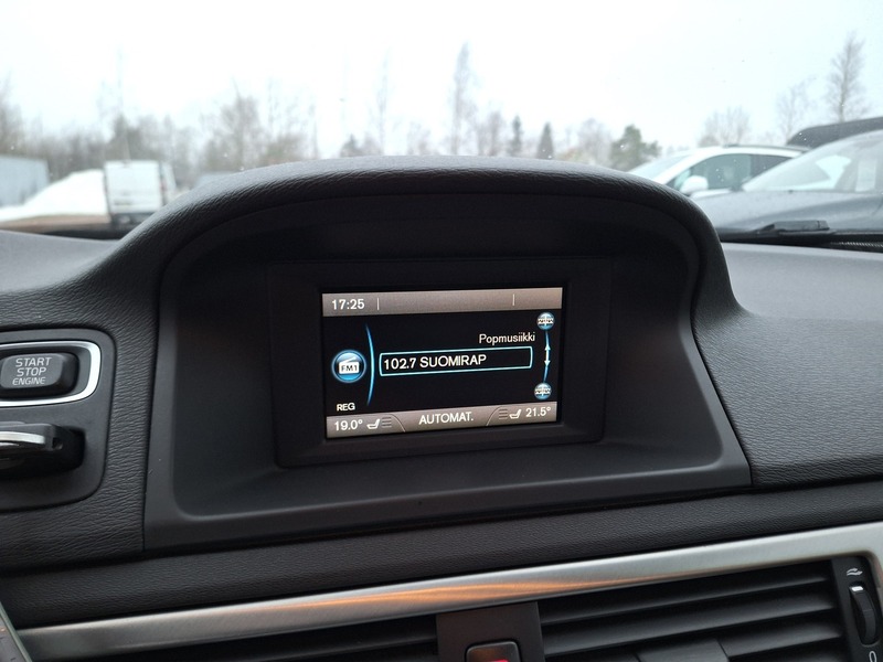 Volvo V70 vaihtoauto