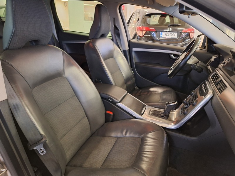 Volvo V70 vaihtoauto