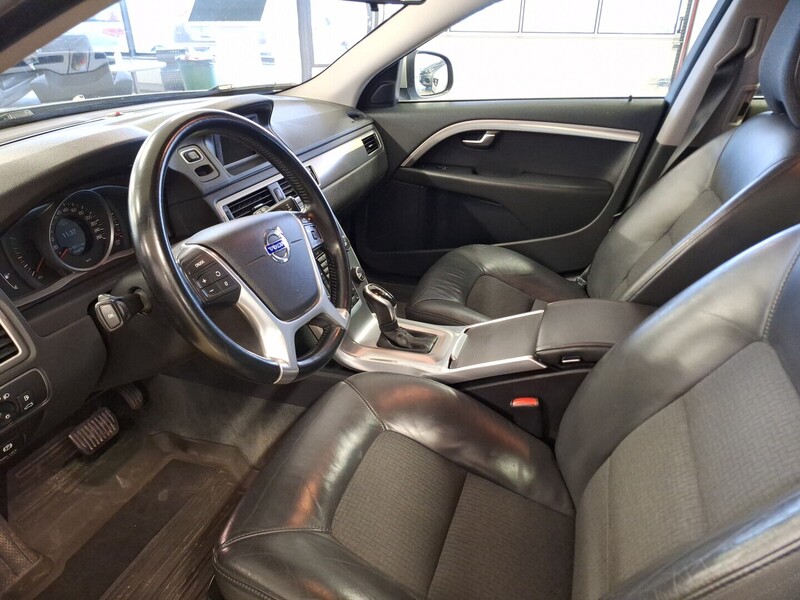 Volvo V70 vaihtoauto