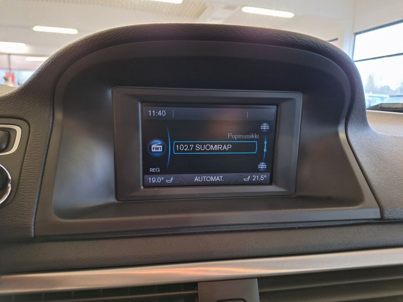 Volvo V70 vaihtoauto