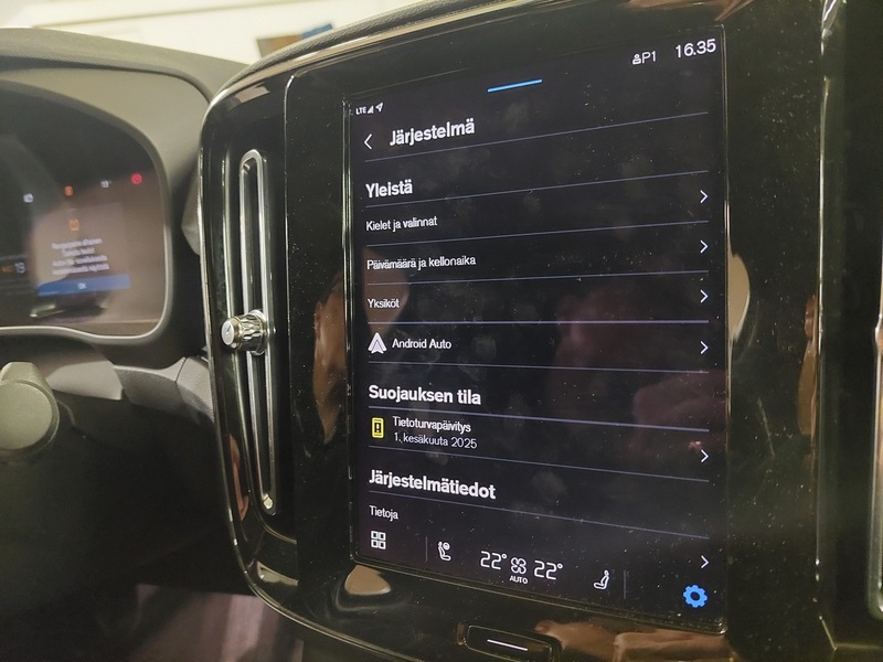 Volvo C40 vaihtoauto