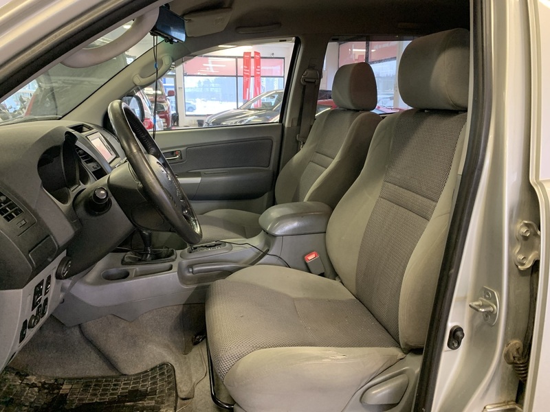 Toyota Hilux vaihtoauto