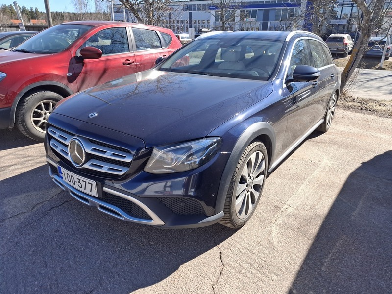 Mercedes-Benz E vaihtoauto