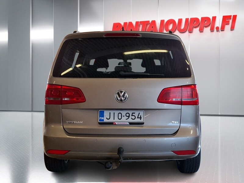 Volkswagen Touran vaihtoauto