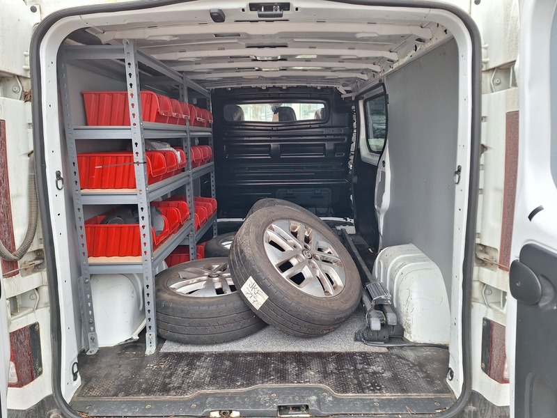 Nissan NV300 vaihtoauto