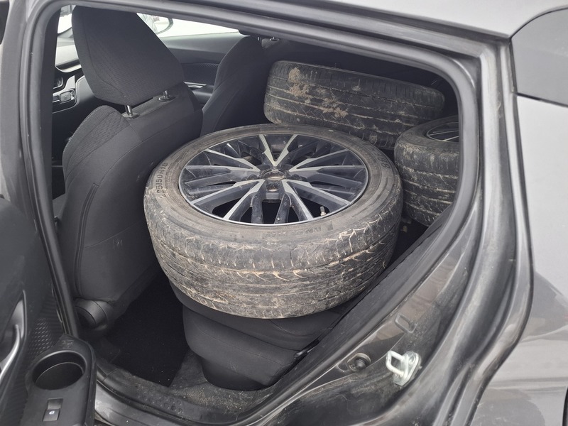 Toyota C-HR vaihtoauto