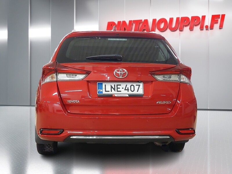 Toyota Auris vaihtoauto