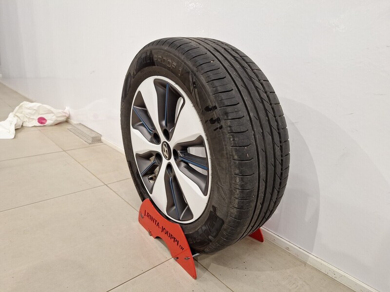 Hyundai IONIQ plug-in vaihtoauto