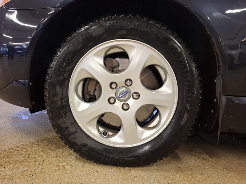 Volvo V70 vaihtoauto