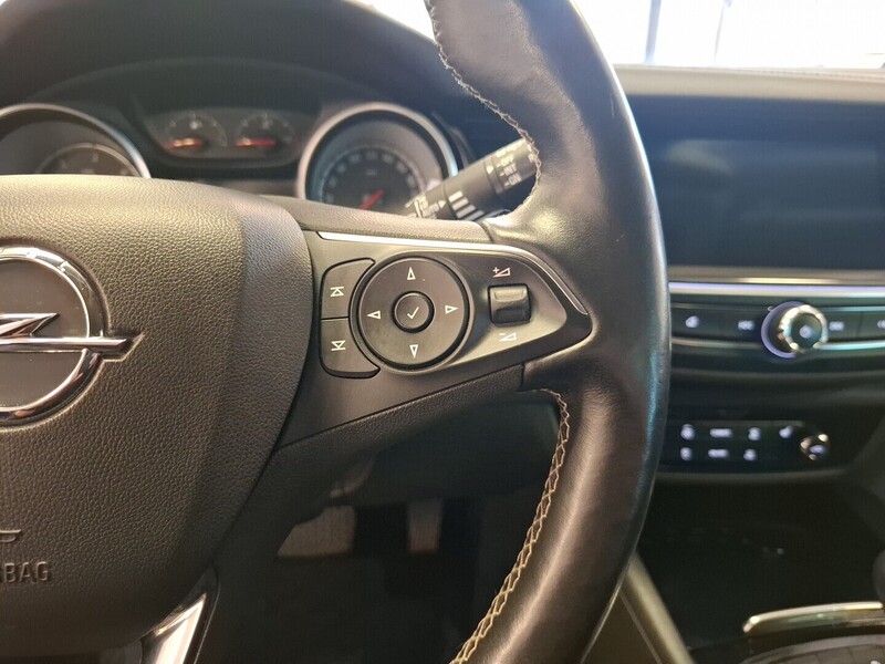 Opel Insignia vaihtoauto