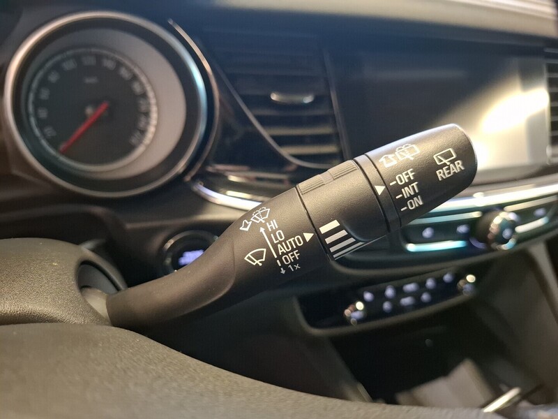 Opel Insignia vaihtoauto