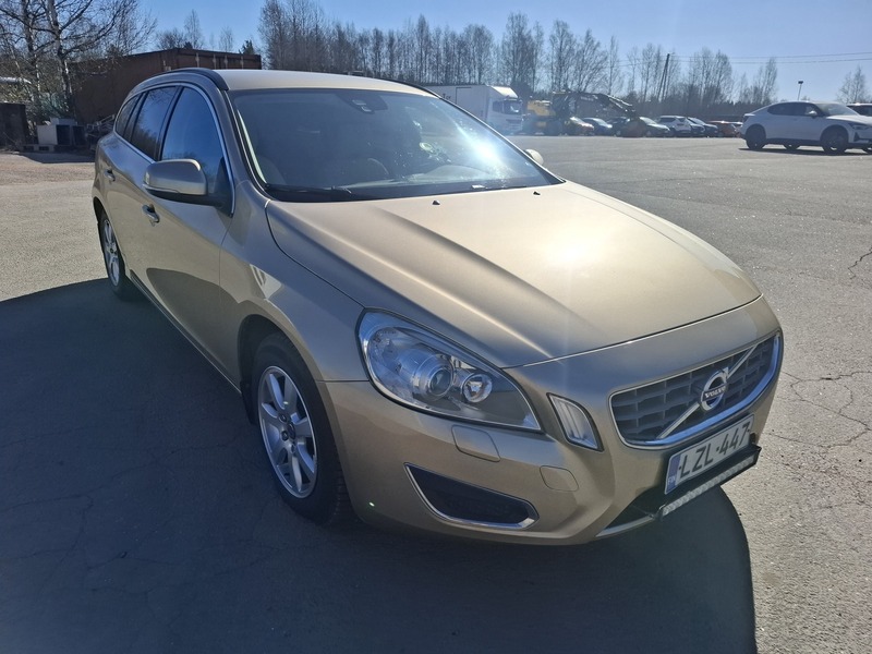 Volvo V60 vaihtoauto