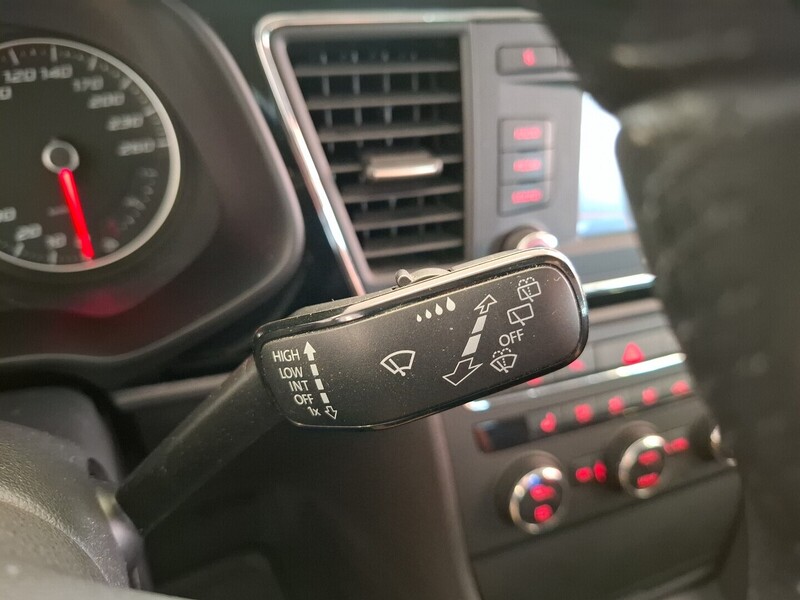 SEAT Leon vaihtoauto