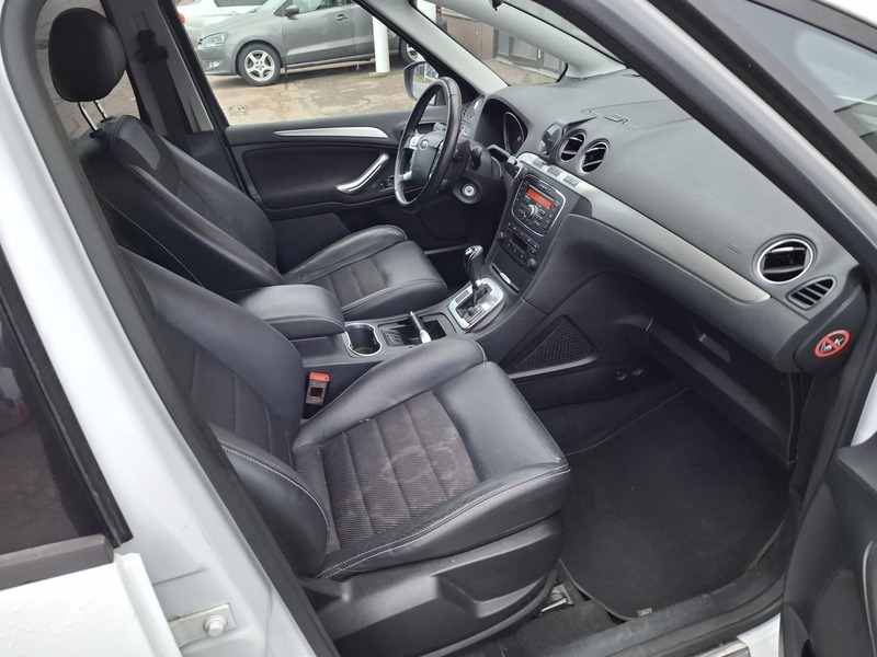 Ford S-MAX vaihtoauto