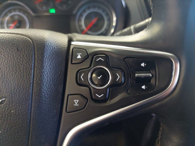 Opel Insignia vaihtoauto