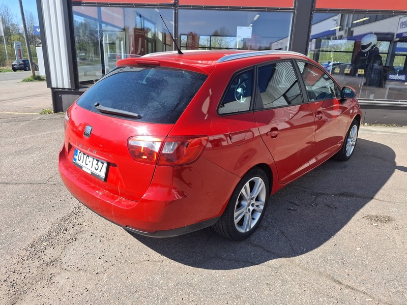 SEAT Ibiza ST vaihtoauto