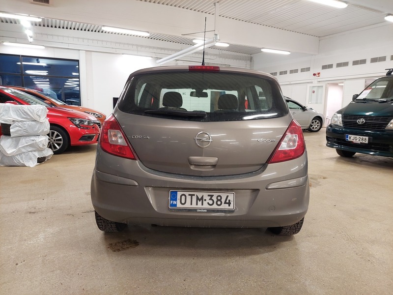 Opel Corsa vaihtoauto