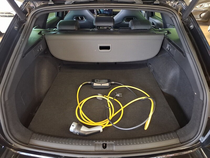 Cupra Leon Sportstourer vaihtoauto