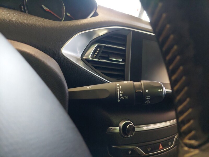 Peugeot 308 vaihtoauto