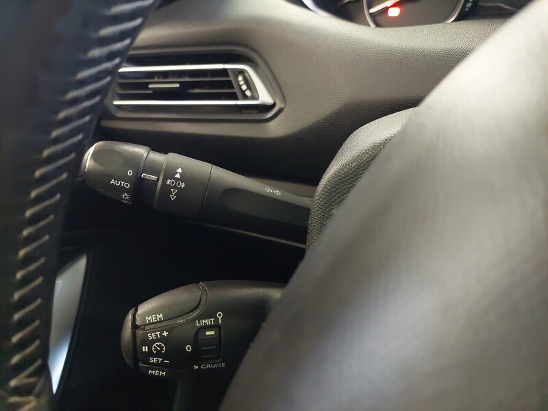 Peugeot 308 vaihtoauto