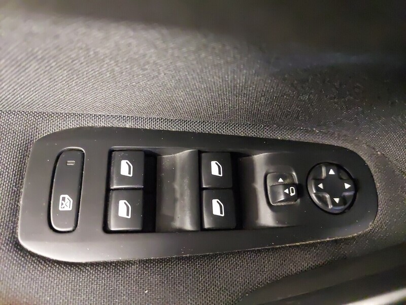 Peugeot 308 vaihtoauto