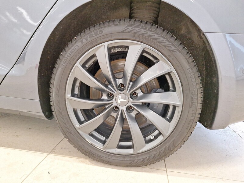 Tesla Model S vaihtoauto