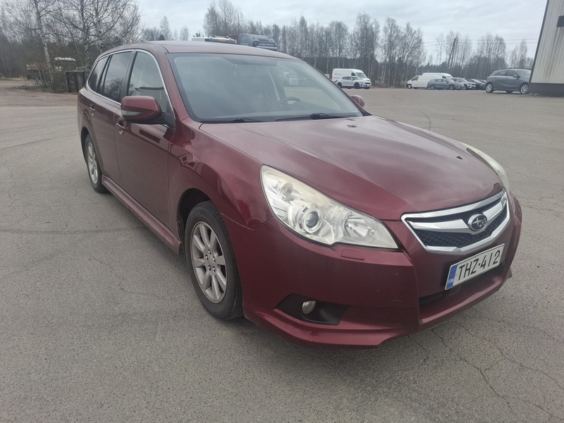 Subaru Legacy vaihtoauto