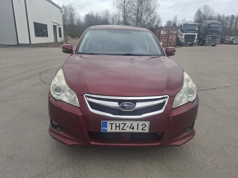 Subaru Legacy vaihtoauto
