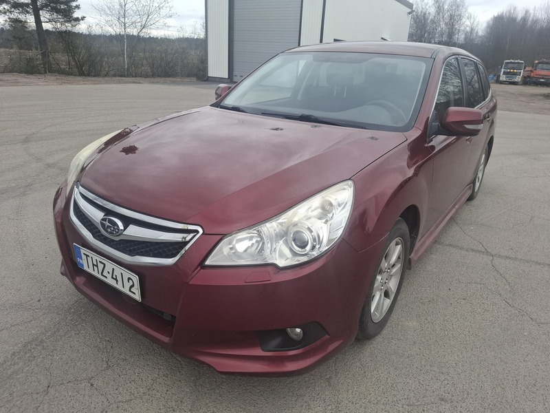 Subaru Legacy vaihtoauto