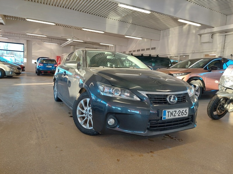 Lexus CT vaihtoauto