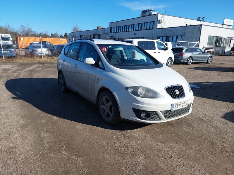 SEAT Altea XL vaihtoauto