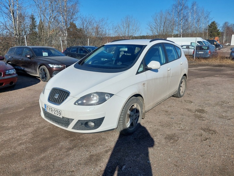 SEAT Altea XL vaihtoauto