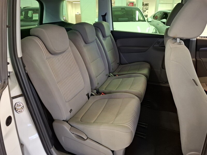 SEAT Alhambra vaihtoauto