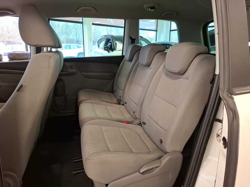 SEAT Alhambra vaihtoauto