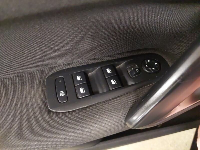 Peugeot 308 vaihtoauto