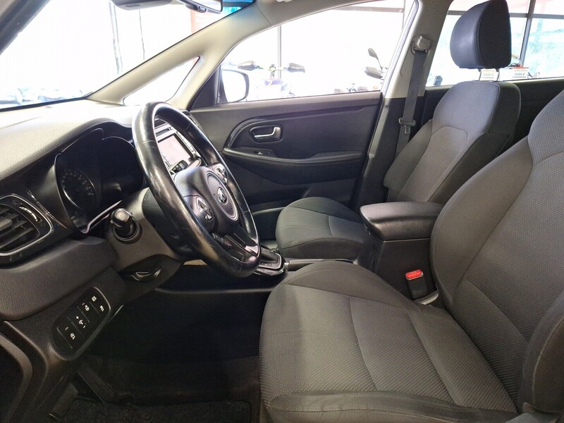 Kia Carens vaihtoauto