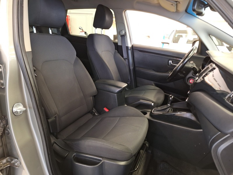 Kia Carens vaihtoauto