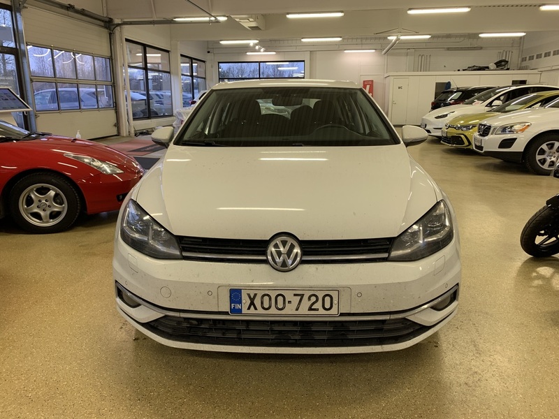 Volkswagen Golf vaihtoauto