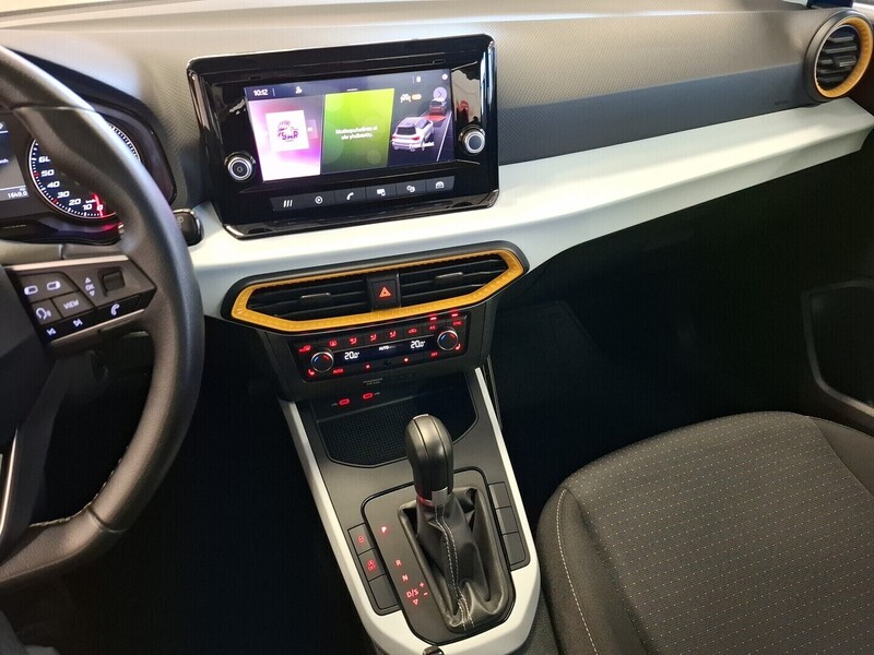 SEAT Arona vaihtoauto