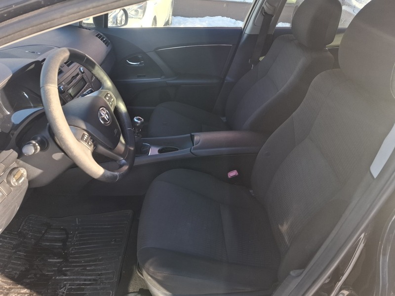 Toyota Avensis vaihtoauto