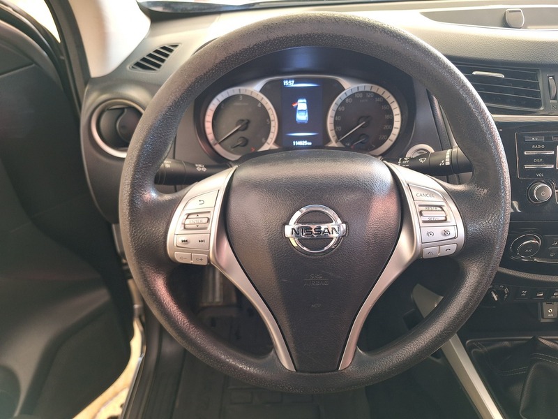 Nissan Navara vaihtoauto