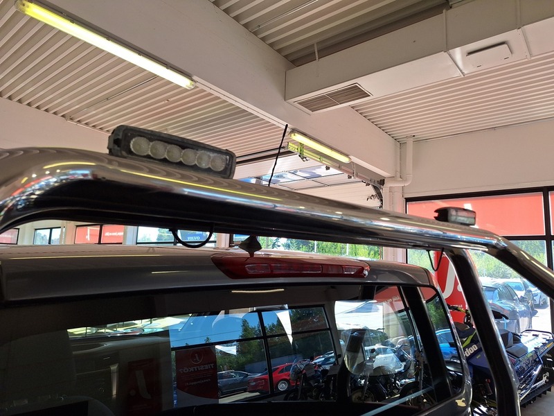 Nissan Navara vaihtoauto